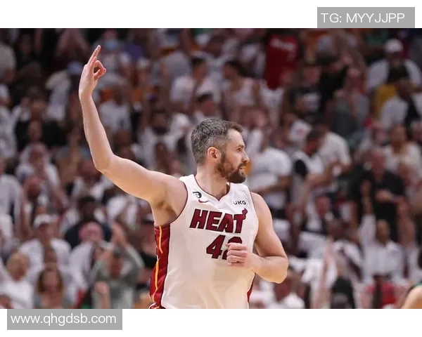 勇士队与热火队激战正酣极速体育直播全程精彩回放与分析 勇士队与热火队激战正酣极速体育直播全程精彩回放与分析